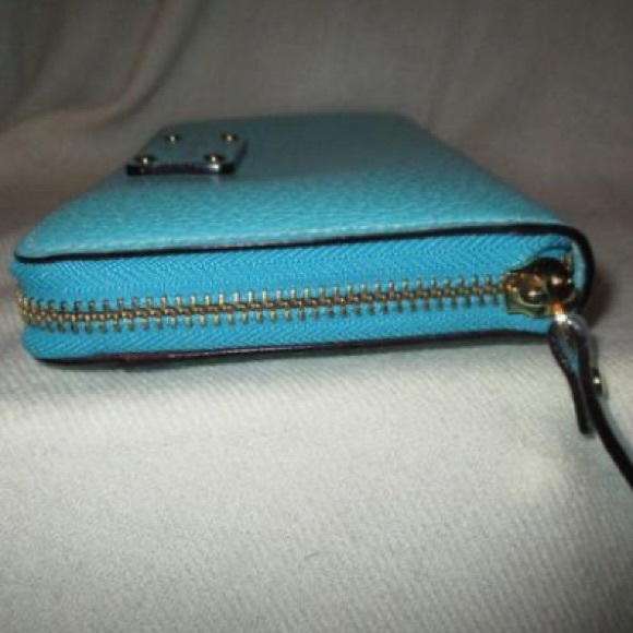 Turquoise Wellesley Neda Leather ZipAround Wallet - Picture 4 of 10